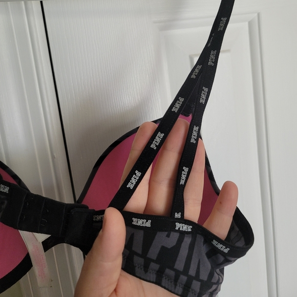PINK wear everywhere t-shirt bra - Picture 9 of 11